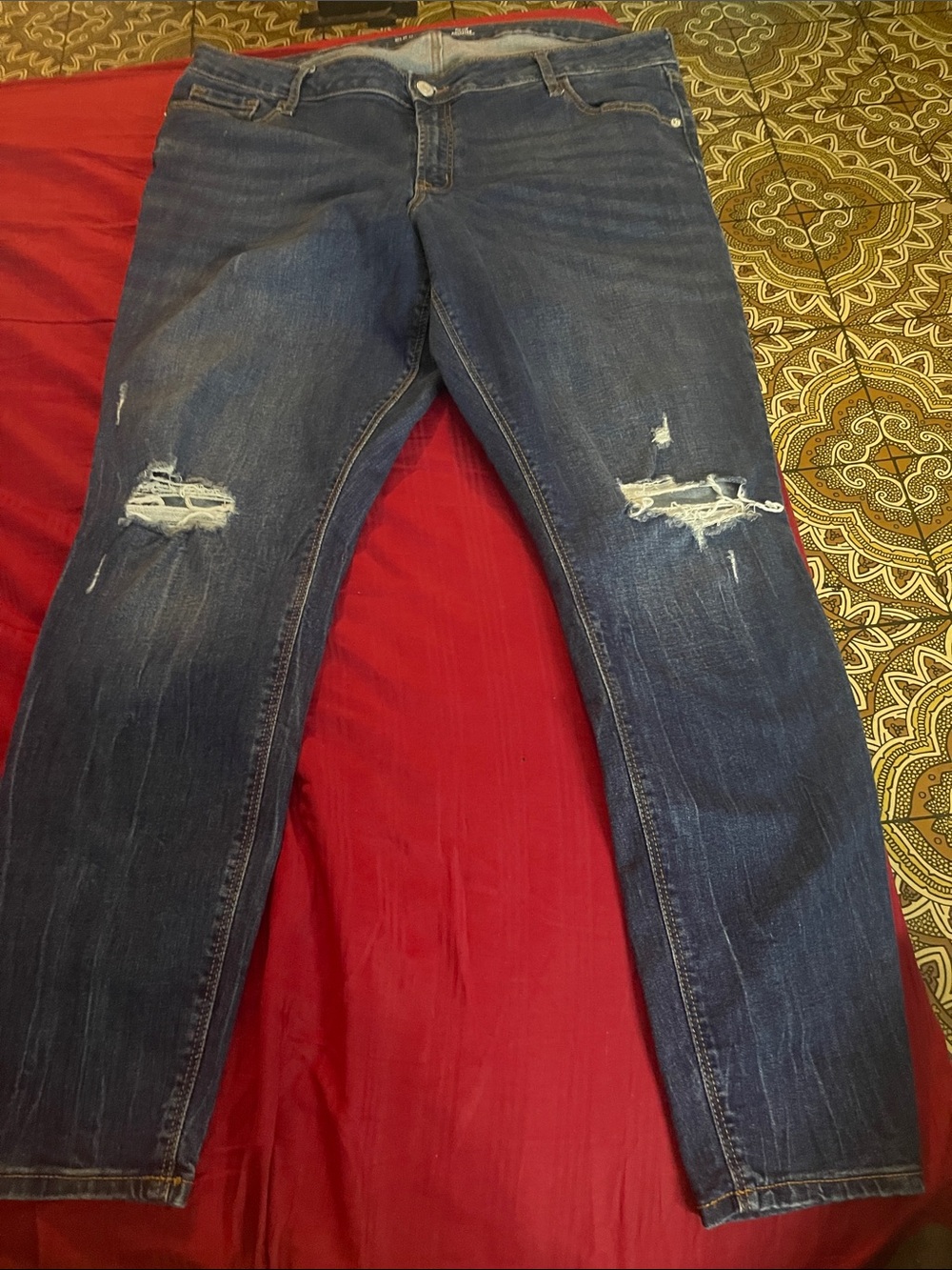 Old Navy Women's Skinny Jeans - Dark Blue Distressed